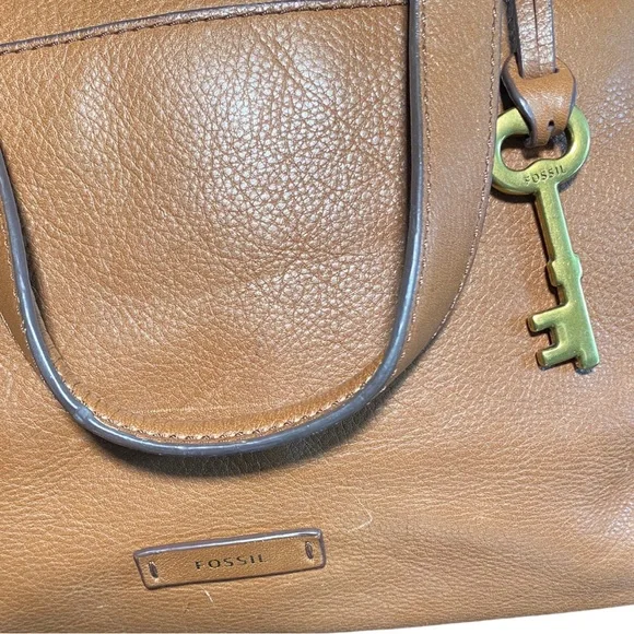 Fossil Cow Hide Leather Bag - Picture 2 of 16